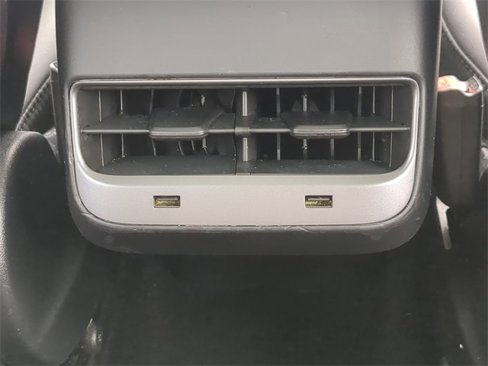 Used 2018 Tesla Model 3 Performance image 15