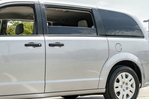 Used 2019 Dodge Grand Caravan SE image 46