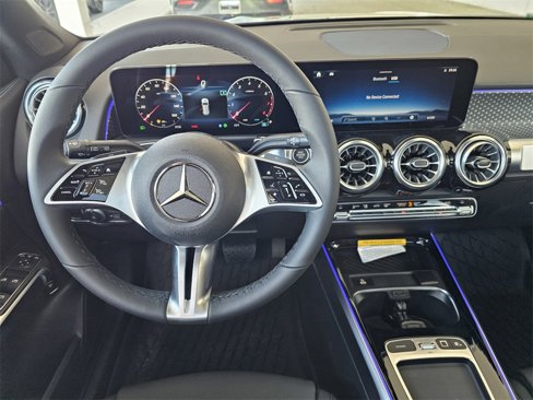 New 2025 Mercedes-Benz GLB 250 image 19
