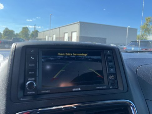 Used 2017 Dodge Grand Caravan GT image 37