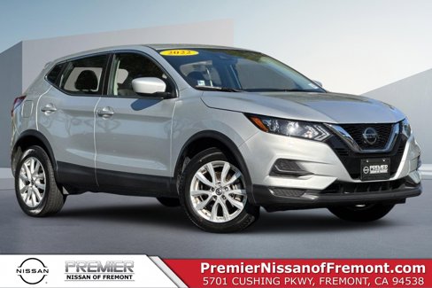 Certified 2022 Nissan Rogue Sport S image 1