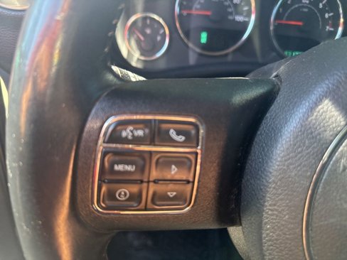 Used 2015 Jeep Wrangler Unlimited Sahara w/ Connectivity Group image 19