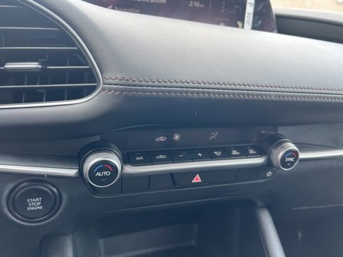 Used 2025 MAZDA MAZDA3 s image 38