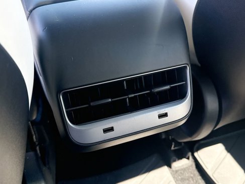 Used 2019 Tesla Model 3 image 24