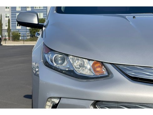 Used 2018 Chevrolet Volt LT image 38