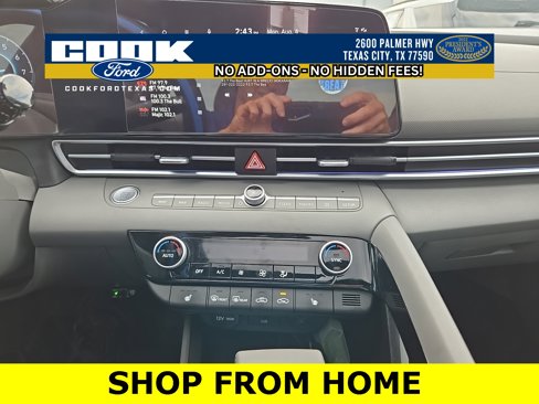 Used 2024 Hyundai Elantra SEL w/ Convenience Package image 4