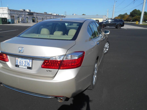 Used 2014 Honda Accord EX-L image 8