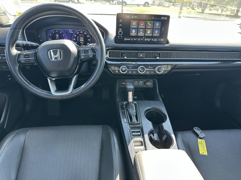 Used 2022 Honda Civic Touring image 4