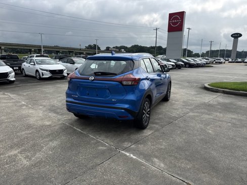 Used 2021 Nissan Kicks SV image 11