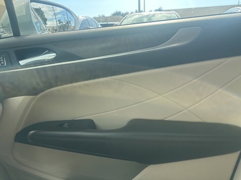 Used 2019 Lincoln MKC Reserve image 17