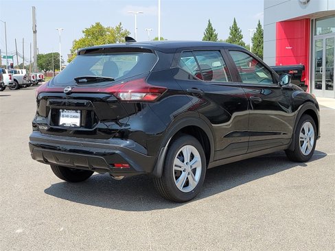 New 2024 Nissan Kicks S image 11