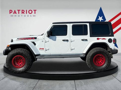 Used 2019 Jeep Wrangler Unlimited Sahara image 2