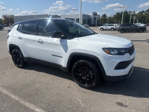 Used 2024 Jeep Compass Latitude w/ Convenience Group image 7