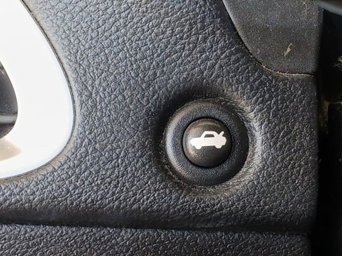 Used 2013 Dodge Avenger SE image 21