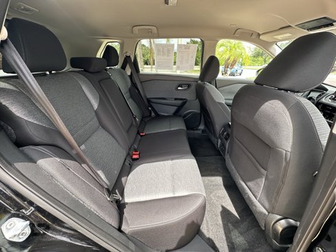 Used 2022 Nissan Rogue SV image 30