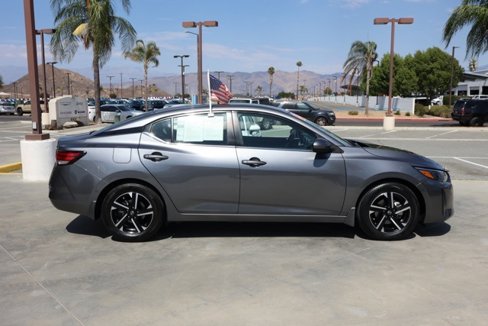 Used 2024 Nissan Sentra SV image 3