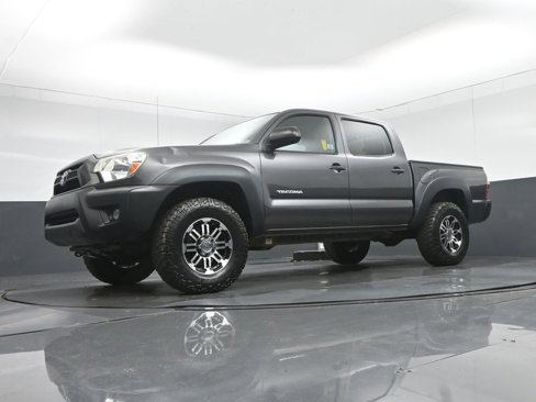 Used 2014 Toyota Tacoma PreRunner image 49