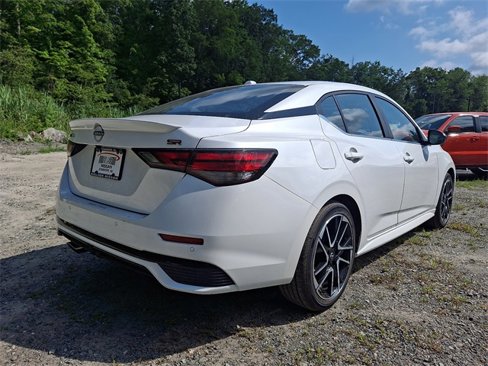 New 2025 Nissan Sentra SR w/ Trunk Package image 4