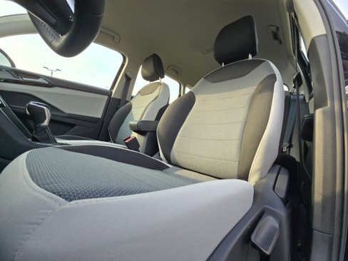 New 2025 Volkswagen Taos S image 23