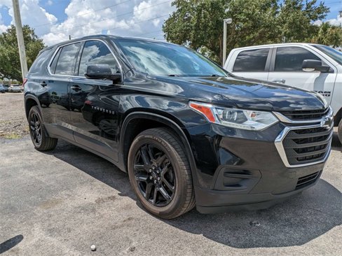 Used 2019 Chevrolet Traverse LS image 1