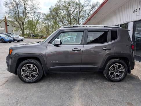 Used 2017 Jeep Renegade Limited w/ Advanced Technology Group image 4