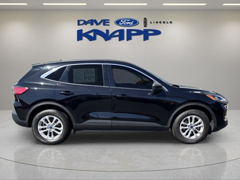 Used 2022 Ford Escape SE w/ Convenience Package image 17