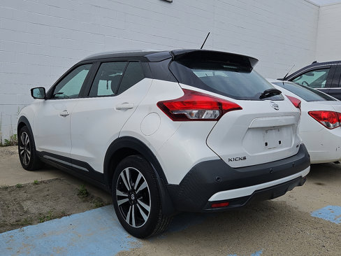 Used 2020 Nissan Kicks SR image 5