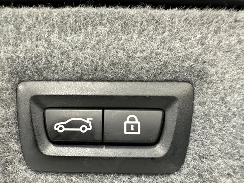 Used 2011 BMW 740Li image 28