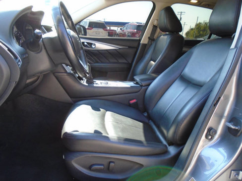 Used 2021 INFINITI Q50 Luxe image 9