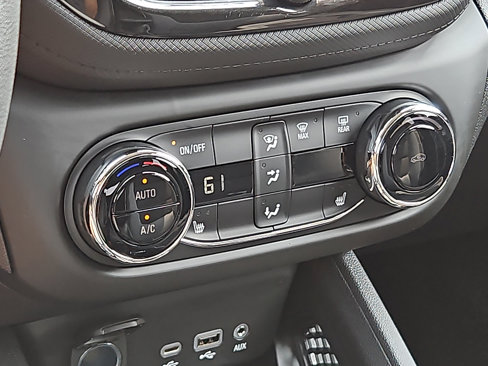Used 2023 Chevrolet TrailBlazer LT w/ Convenience Package image 15