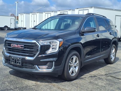 Used 2022 GMC Terrain SLE w/ Driver Convenience Package image 2
