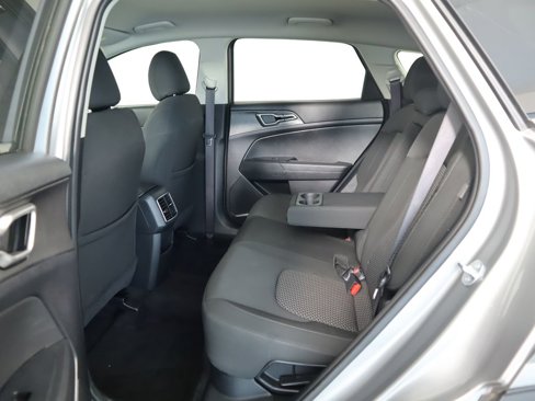 Used 2024 Kia Sportage LX image 21