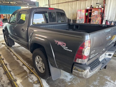 Used 2011 Toyota Tacoma PreRunner image 4