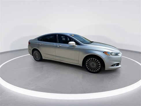 Used 2014 Ford Fusion Titanium image 2