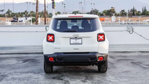 Certified 2023 Jeep Renegade Latitude image 8