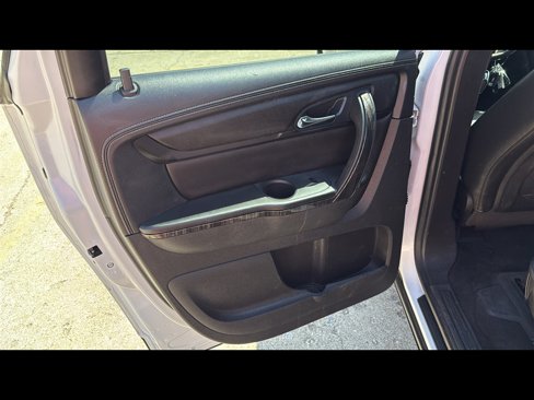 Used 2016 GMC Acadia SLT image 23