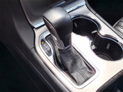 Certified 2021 Jeep Grand Cherokee Laredo X image 24