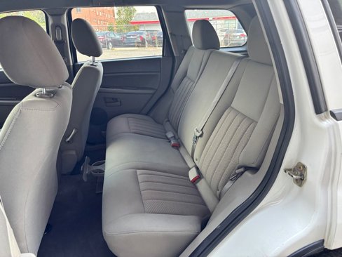 Used 2006 Jeep Grand Cherokee Laredo image 30