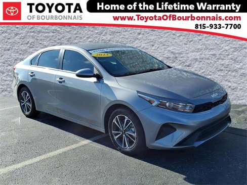 Used 2023 Kia Forte LXS image 1