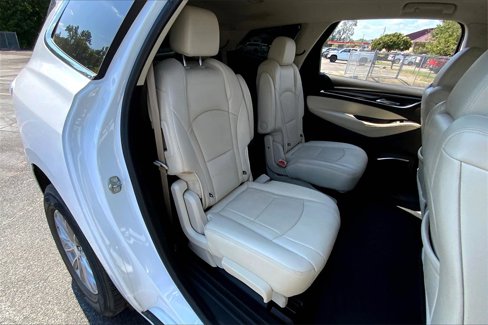 Used 2022 Buick Enclave Essence image 28