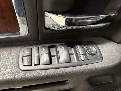 Used 2011 RAM 1500 Laramie image 8