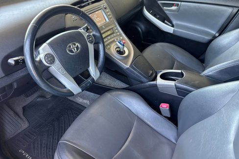 Used 2013 Toyota Prius Four image 4
