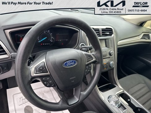 Used 2018 Ford Fusion SE image 15