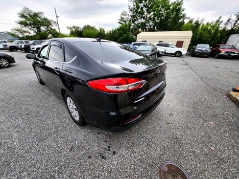 Used 2019 Ford Fusion S image 5