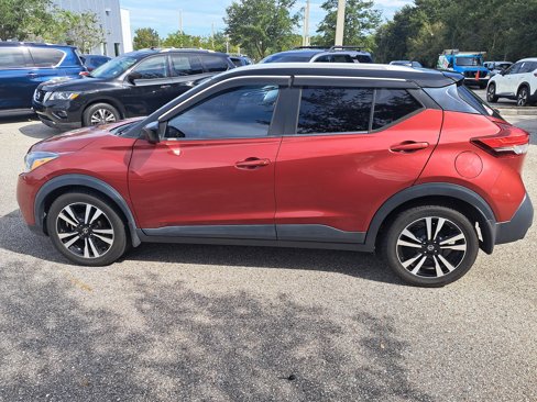 Used 2019 Nissan Kicks SV image 9