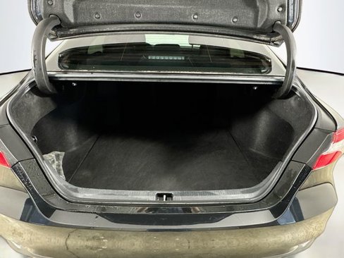 Used 2018 Toyota Camry L image 25