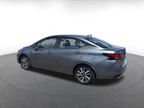 Used 2023 Nissan Versa SV image 10