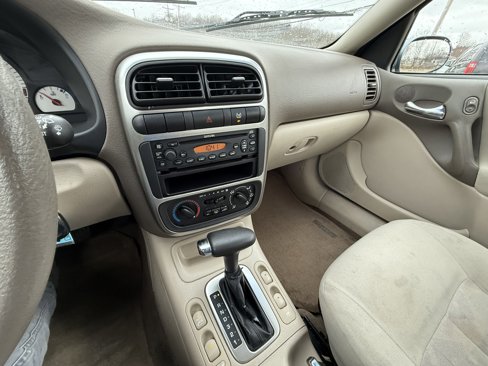 Used 2003 Saturn L-Series L200 w/ Convenience Pkg image 17
