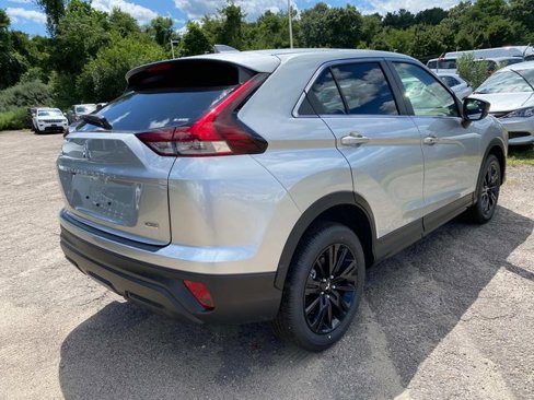 New 2024 Mitsubishi Eclipse Cross LE image 3