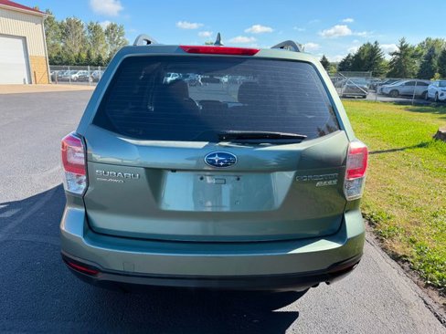 Used 2017 Subaru Forester 2.5i w/ Alloy Wheel Package image 2